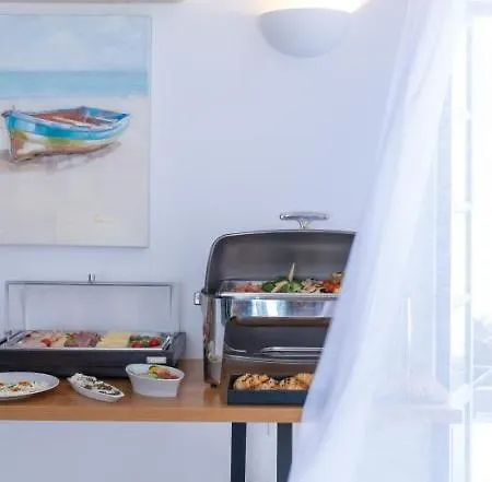 Villa Argento Nero Fira (Santorini)