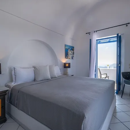 Villa Argento Nero Fira (Santorini)